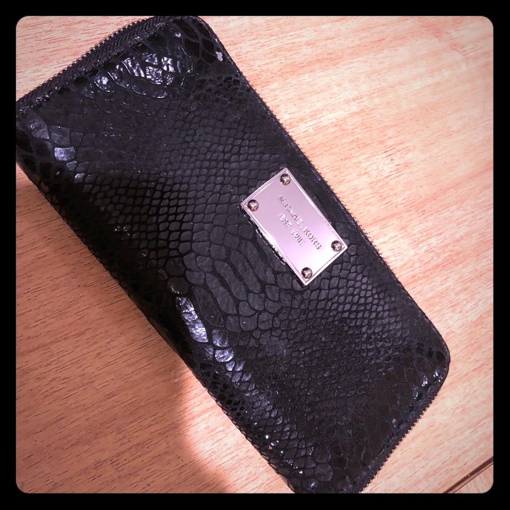Authentic Michael Kors Snakeskin Black wallet!